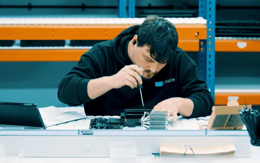 Workshop engineer